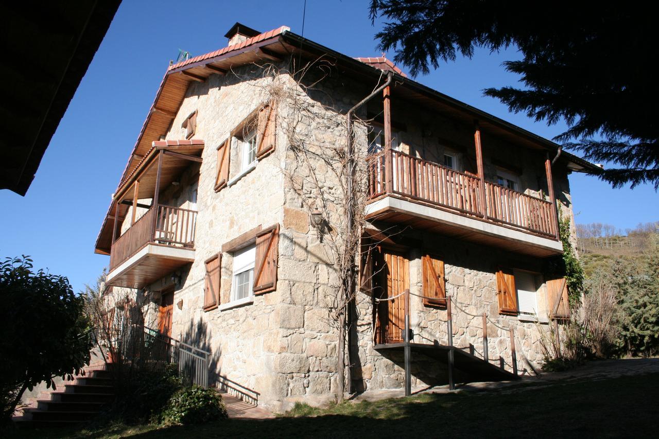 Maison d'hôtes La Casona De Collado à Hoyos del Collado Extérieur photo