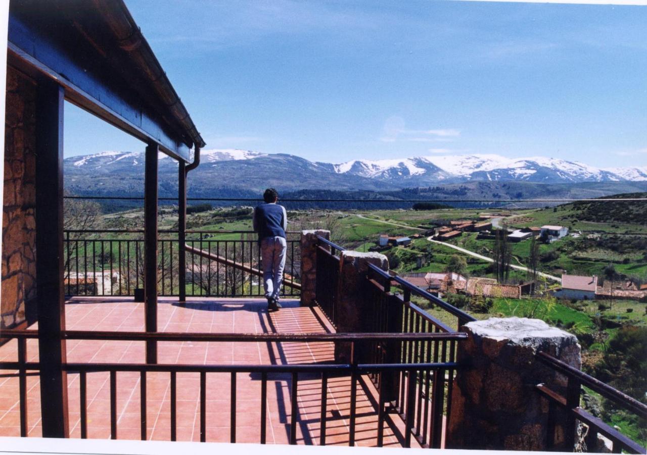 Maison d'hôtes La Casona De Collado à Hoyos del Collado Extérieur photo